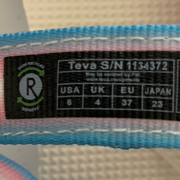 Teva Women's Original Universal Gradiate Sandal-Size 6 - Picture 11 of 11